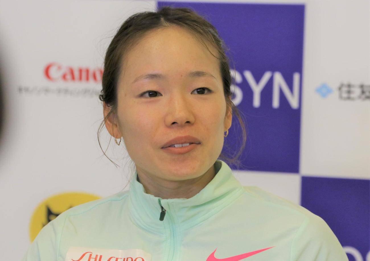青梅マラソン女子30キロの部　優勝会見に出席した一山（撮影・藤塚大輔）