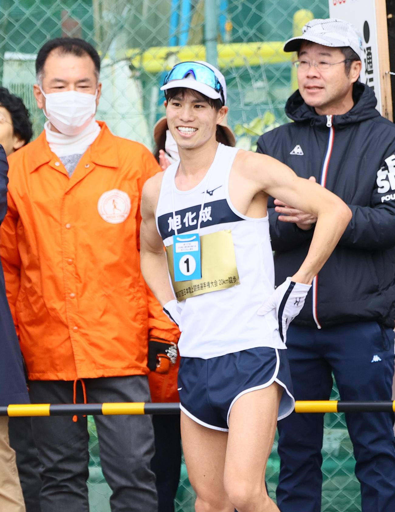 優勝し笑顔を見せる池田（撮影・上山淳一）