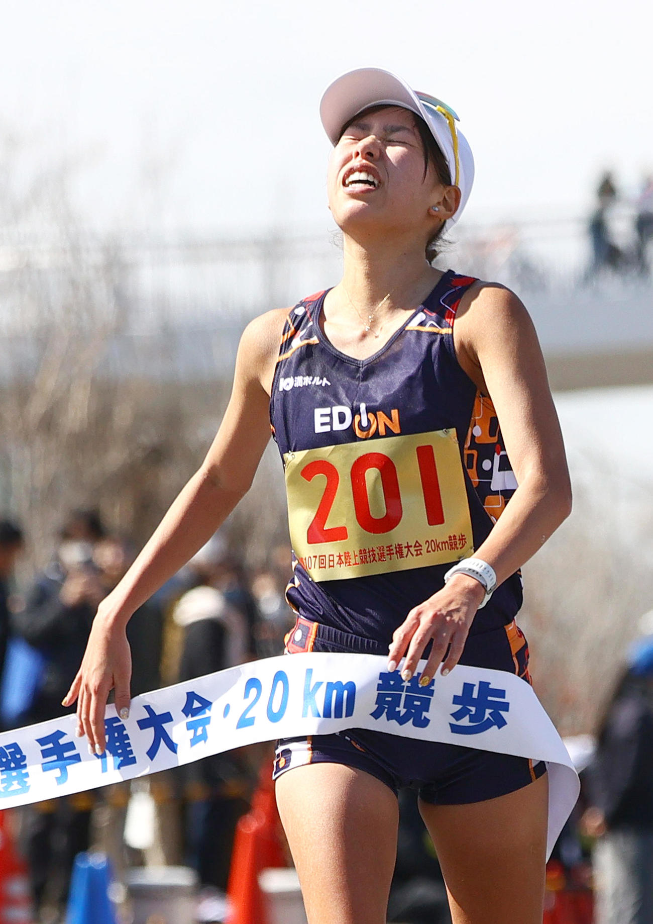 女子20キロ競歩で優勝した藤井菜々子（撮影・上山淳一）