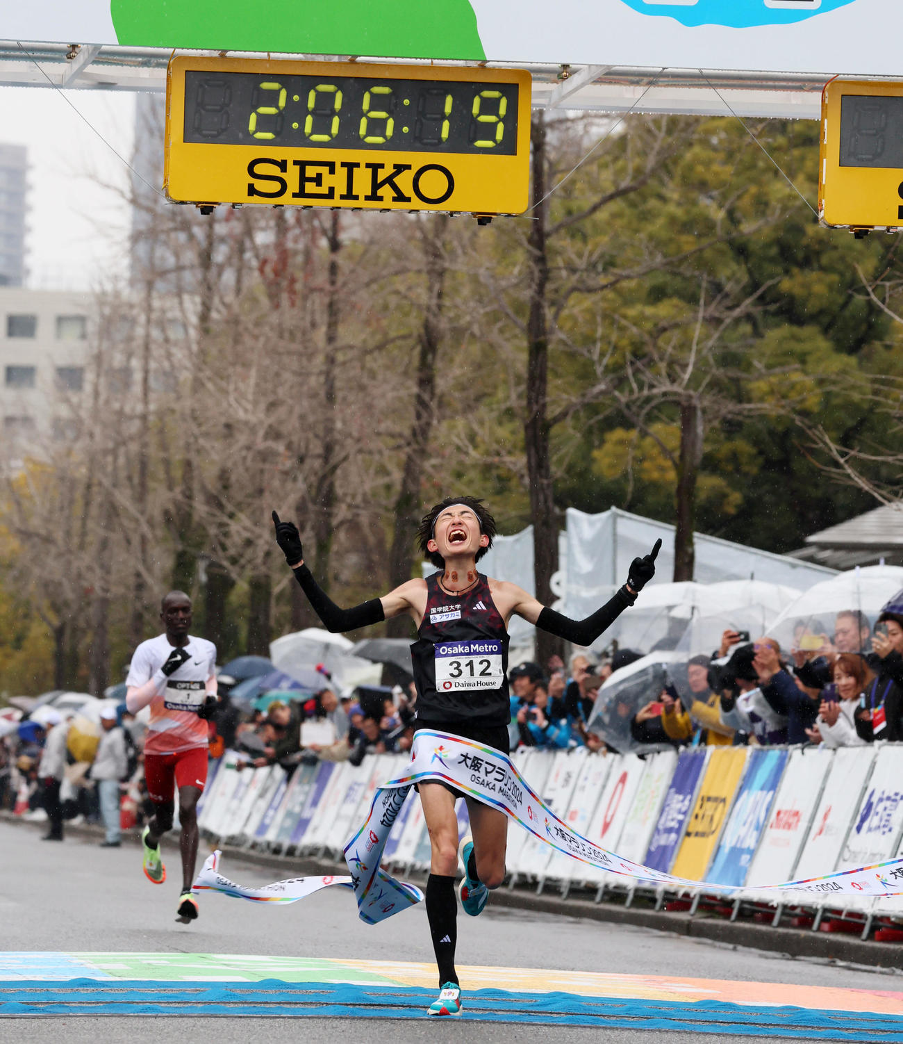 初マラソンの日本記録を更新して優勝した国学院大・平林（撮影・加藤哉）