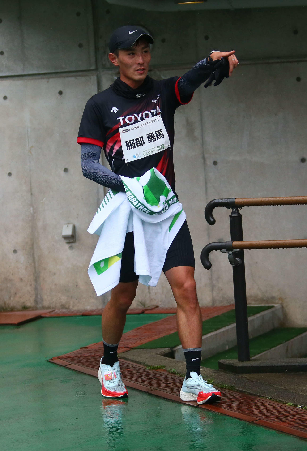 ゴール後の服部は苦しそうな表情を見せない
