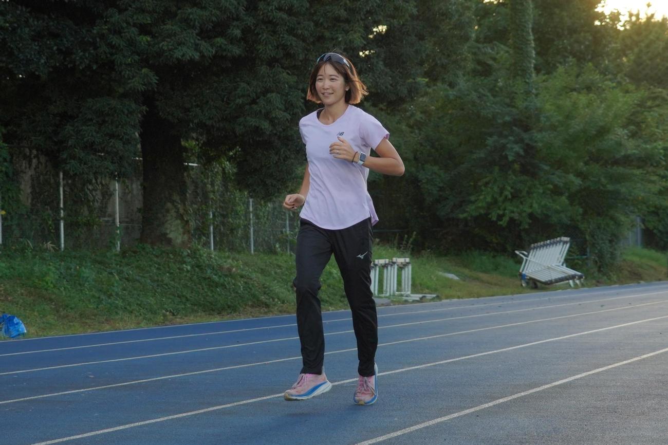 今季8年ぶりに自己ベストを更新した女子800メートルの山田はな（撮影・佐藤成）
