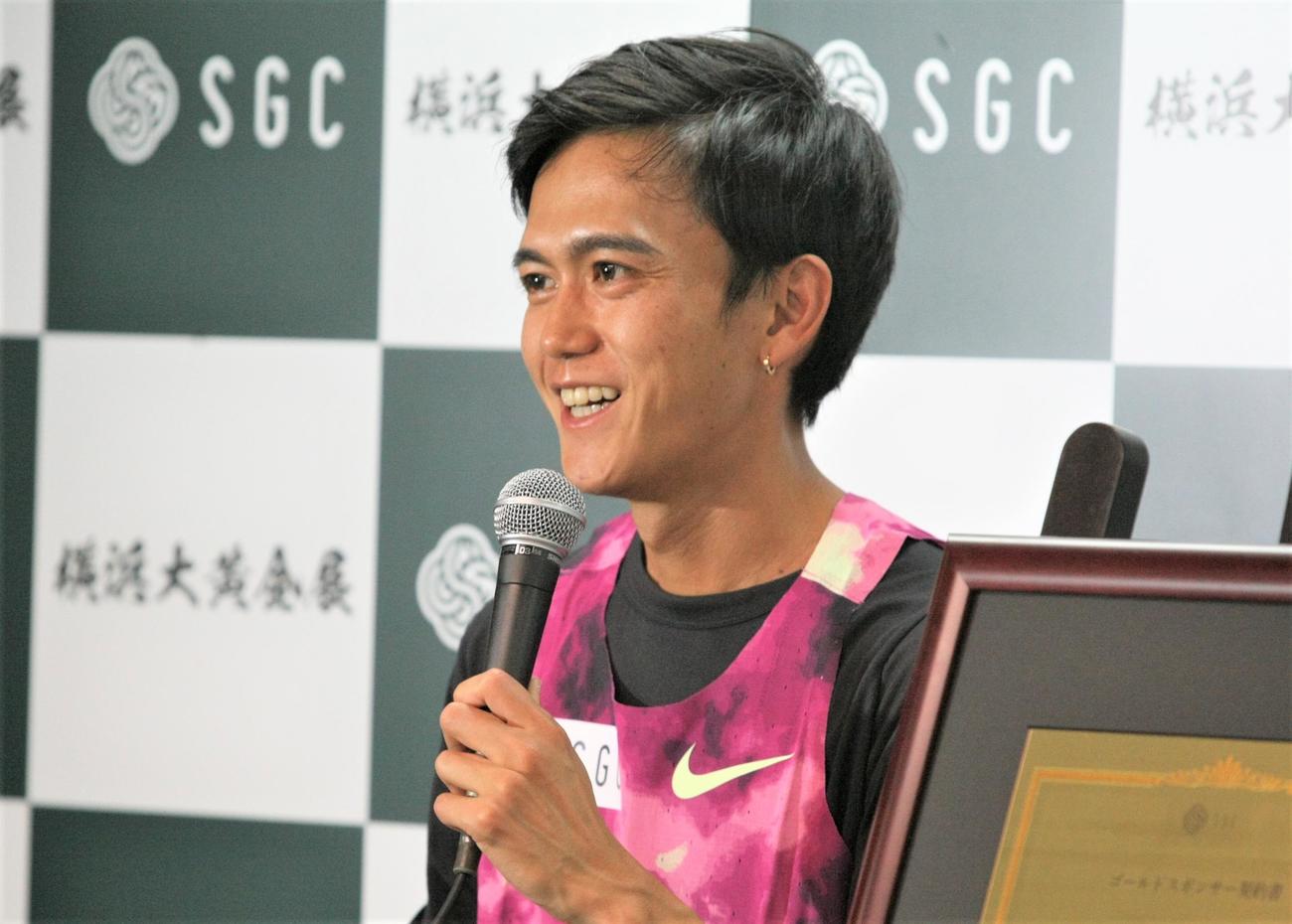 SGCとゴールドスポンサー契約を結んだ陸上男子長距離の大迫（撮影・藤塚大輔）