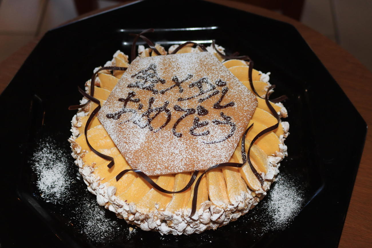 やり投げ北口榛花の父特製のご褒美ケーキ「金メダルタルト」（撮影・保坂果那）
