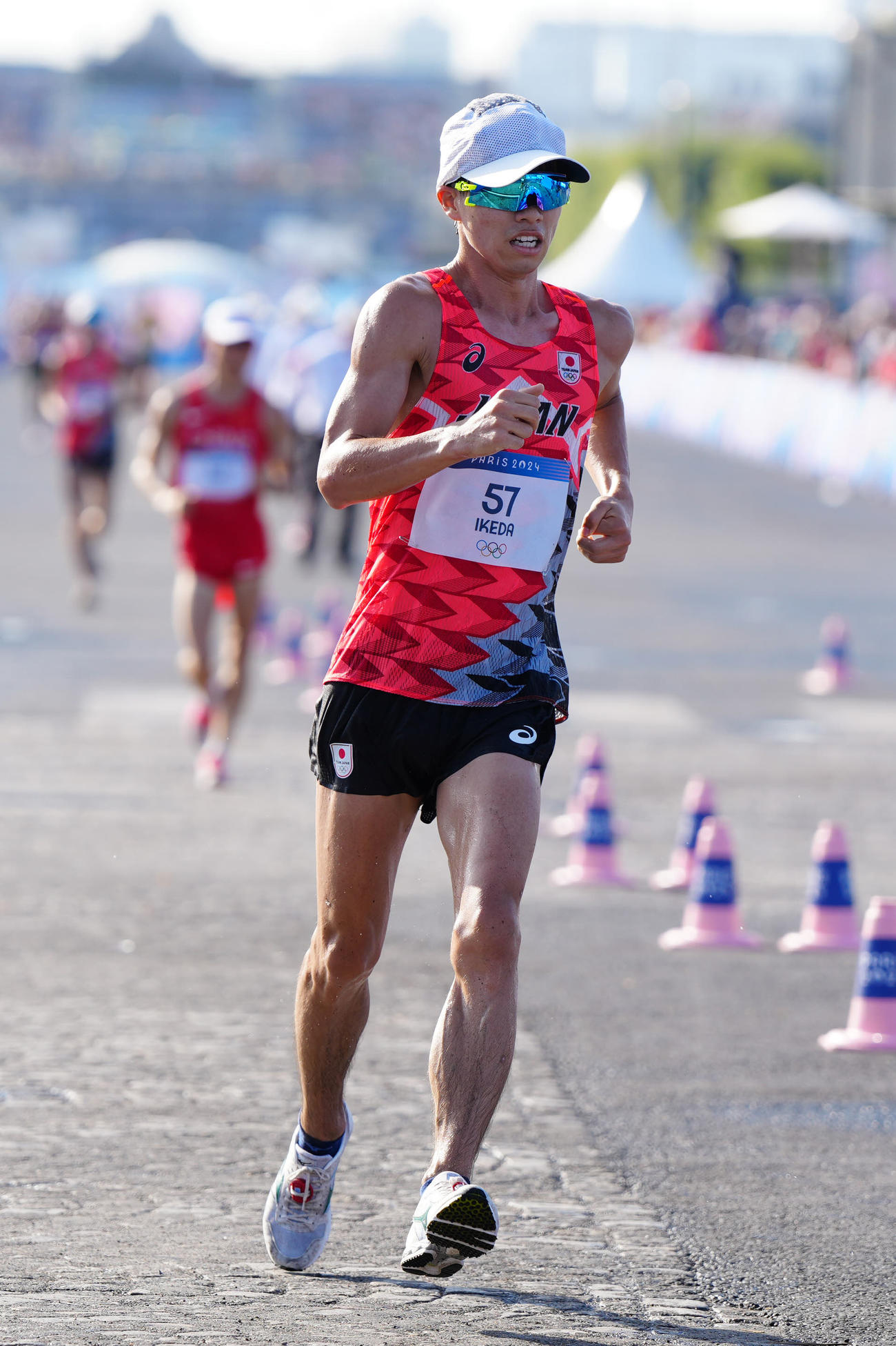 パリ五輪　陸上男子競歩20キロでコースを周回する池田（2024年8月1日撮影）