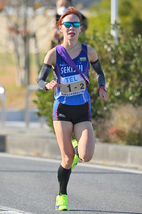 2区、力走する積水化学の山本（代表撮影）