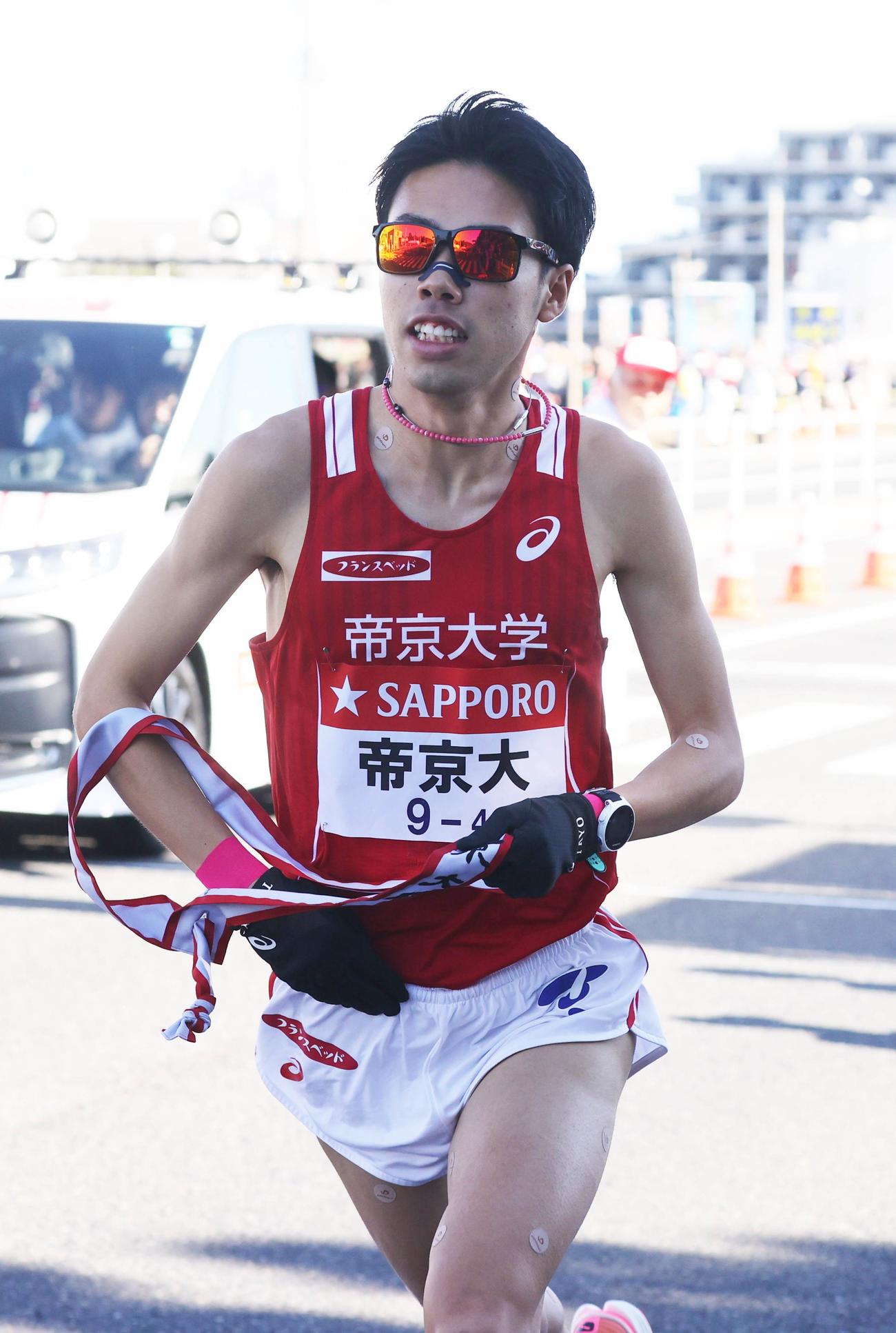 第101回箱根駅伝　往路　帝京大4区の尾崎仁哉（代表撮影）