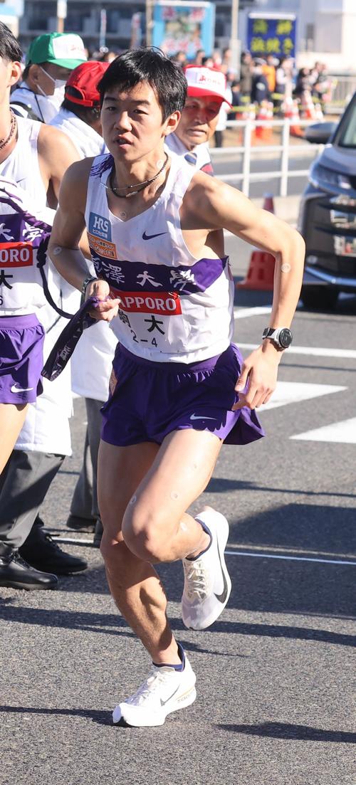 第101回箱根駅伝　往路　駒大4区の桑田駿介（代表撮影）