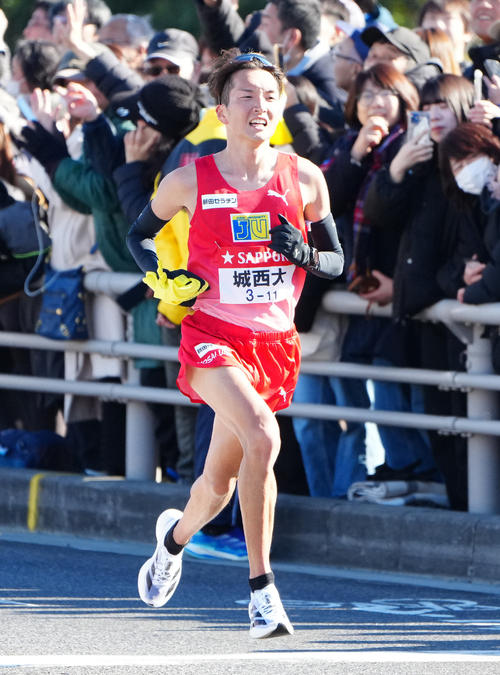 箱根駅伝】城西大踏ん張り7位 中継バイク接近ハプニング「耐えてくれ