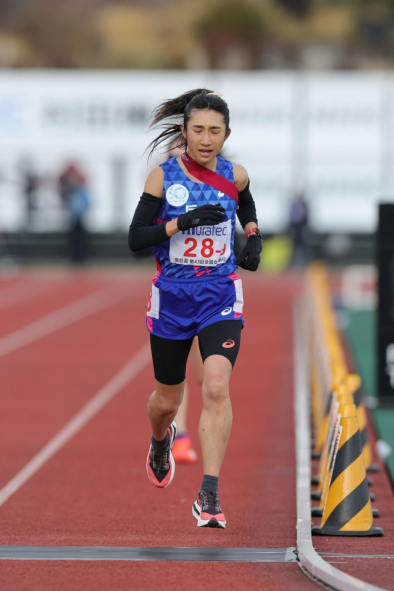 10位でゴールする兵庫アンカーの田中希実（撮影・前田充）