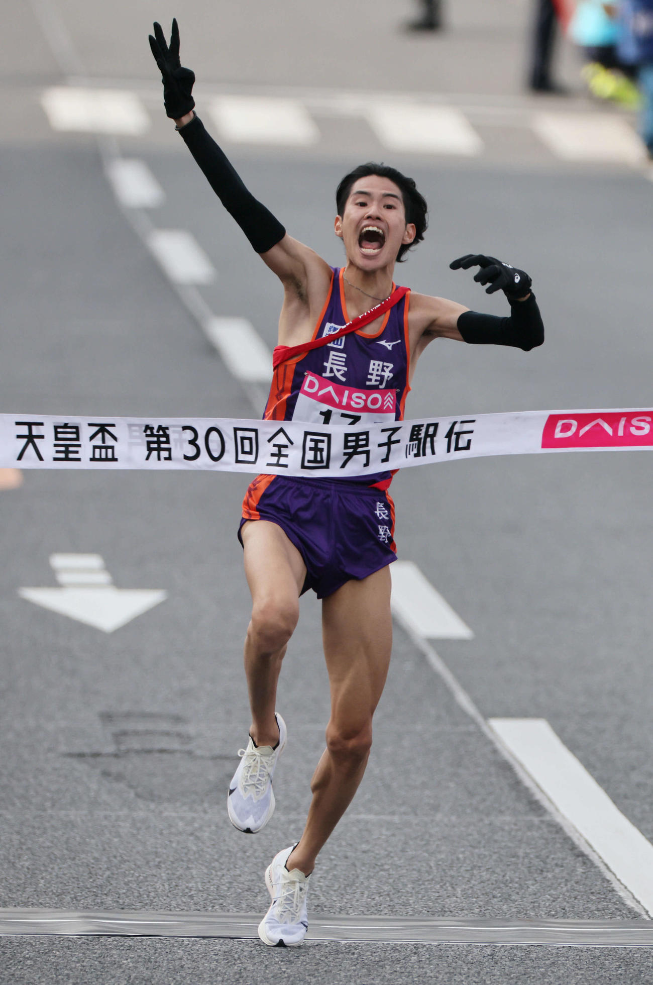 全国都道府県男子駅伝　優勝した長野7区の伊藤大志（撮影・加藤孝規）