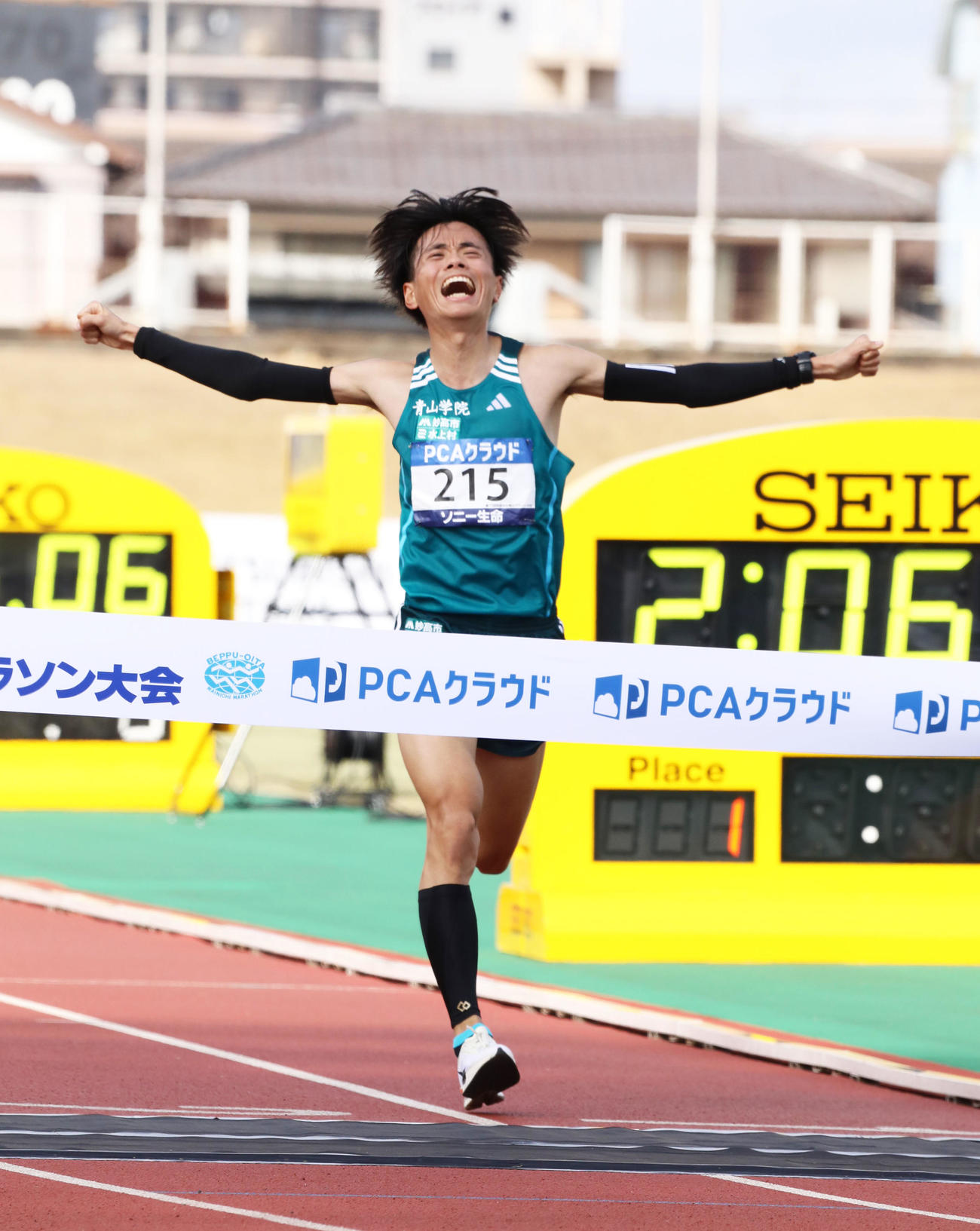 総合2位、日本人1位でゴールする若林宏樹（撮影・鬼束羽瑠菜）