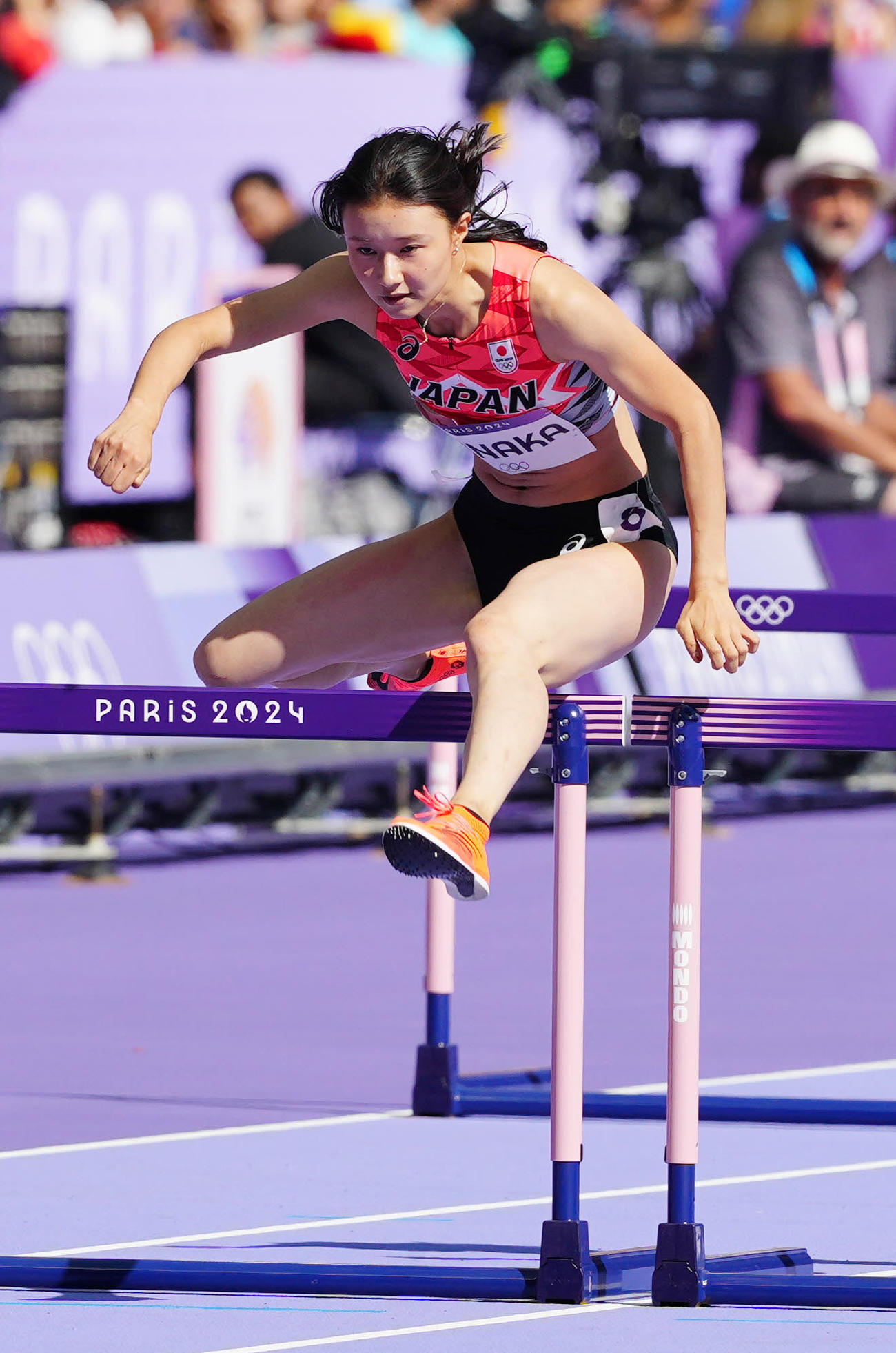 パリ五輪の陸上女子100メートル障害の敗者復活戦に臨む田中佑（2024年8月8日）