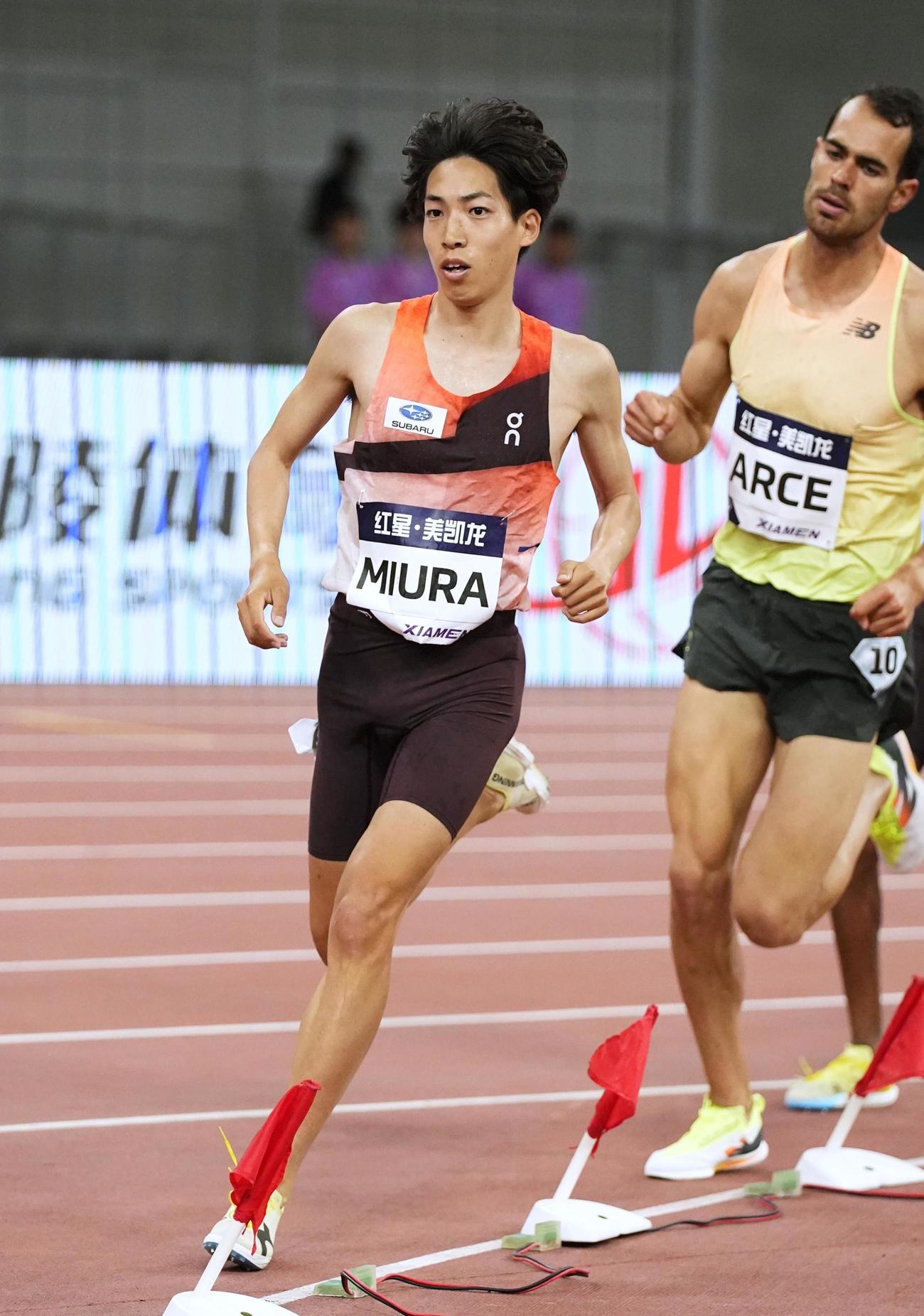 男子3000メートル障害　力走する三浦龍司。8分10秒11で6位となった＝アモイ（共同）