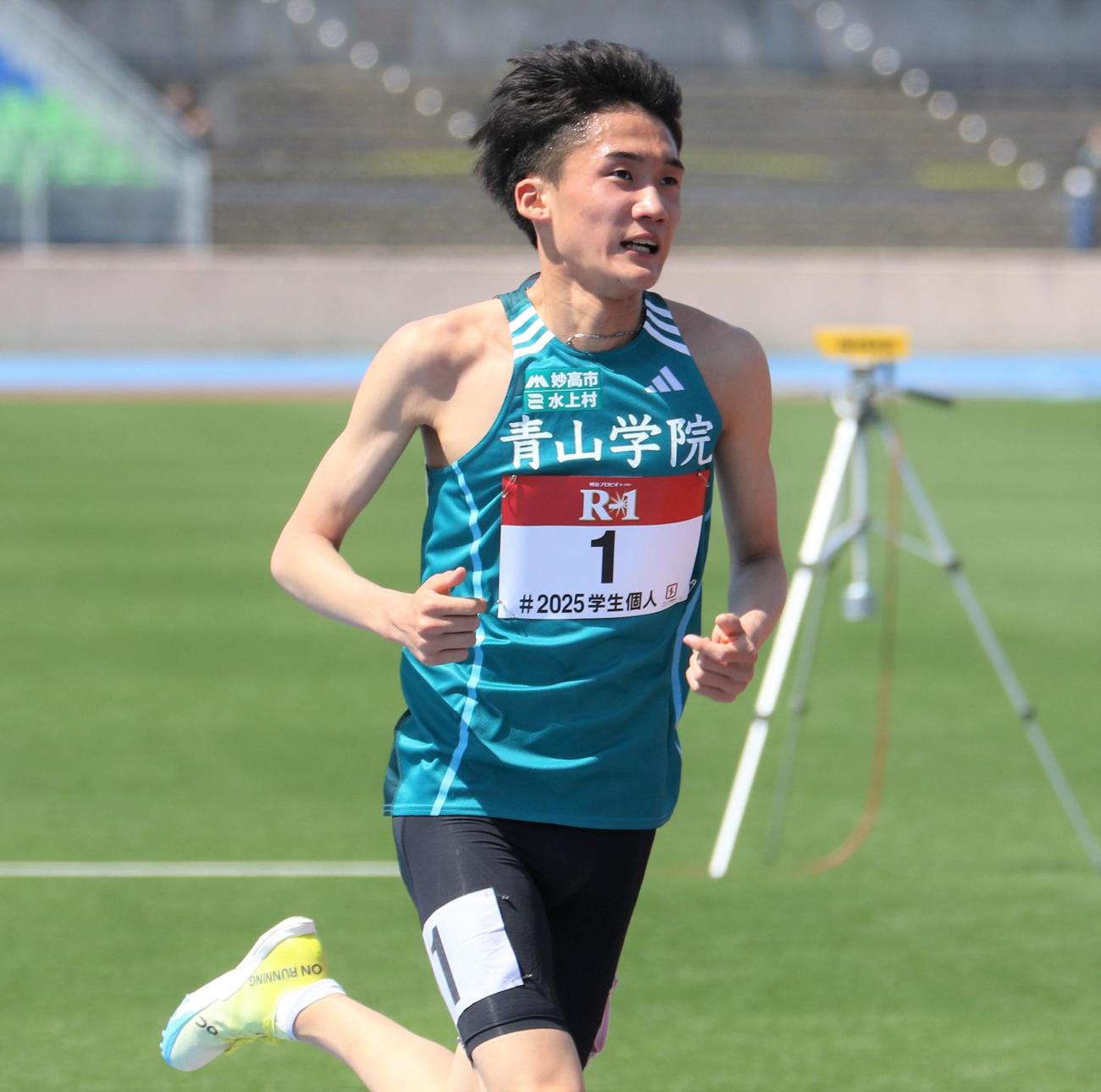 日本学生個人選手権　男子5000メートル決勝で力走する折田（撮影・藤塚大輔）