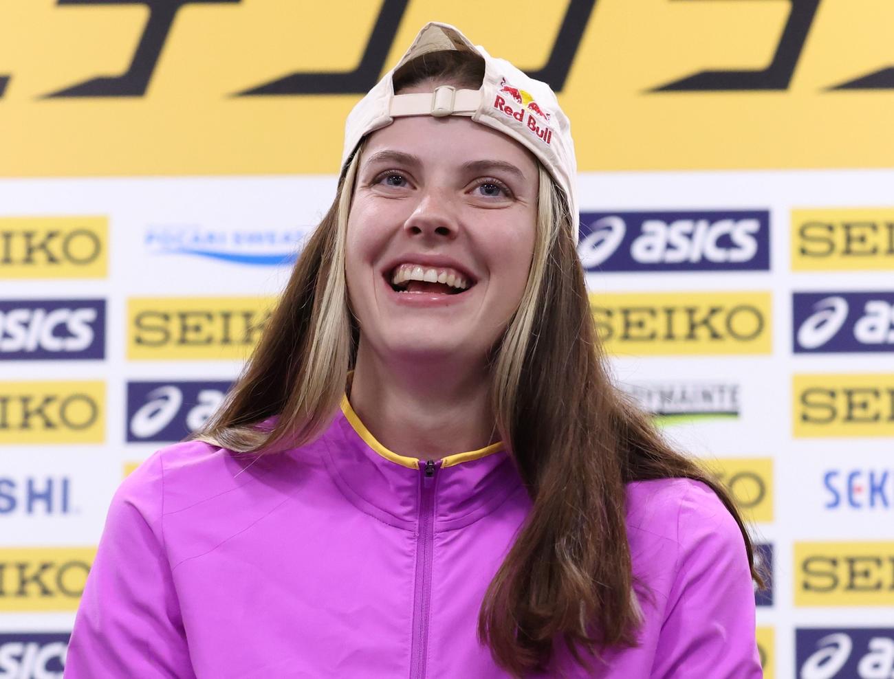 陸上セイコー・ゴールデングランプリの前日会見で笑みを浮かべるマフチフ（日本陸連提供）