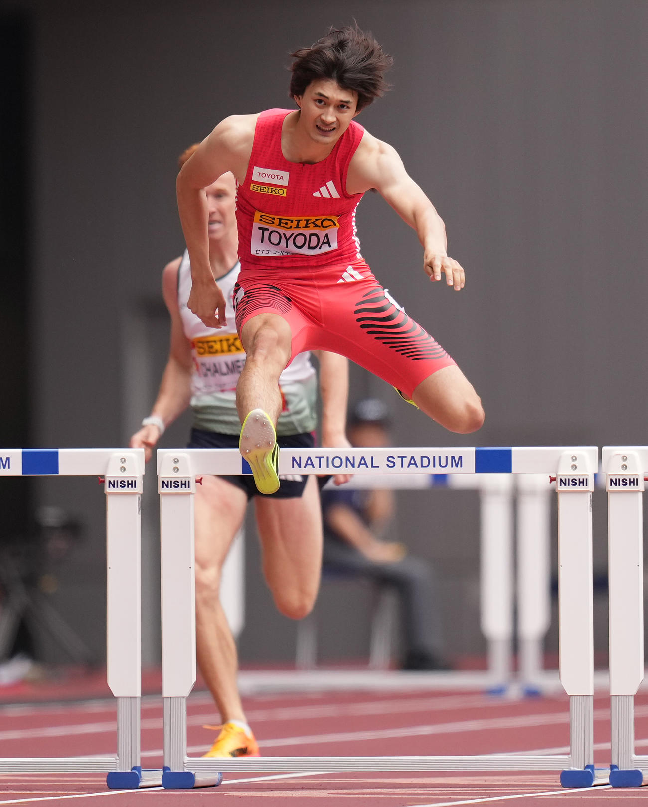 男子400メートル障害　力走する豊田（撮影・鈴木みどり）
