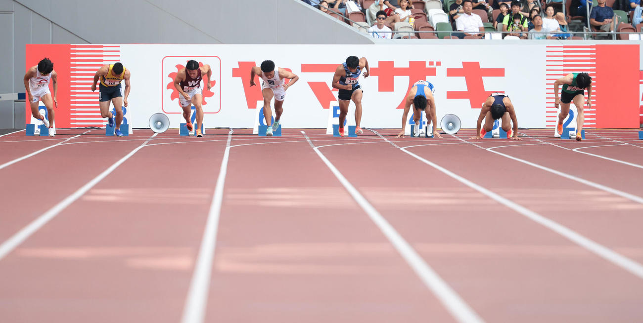 男子100メートル予選　失格となった3コースの柳田大輝（右から2人目）（代表撮影）