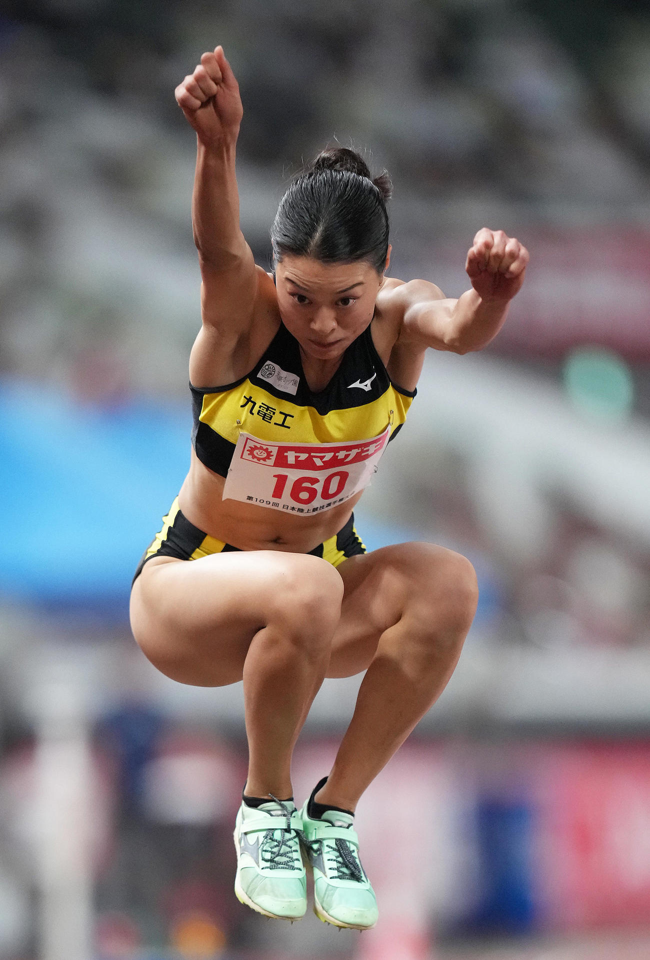 女子三段跳びで優勝した高島（撮影・足立雅史）