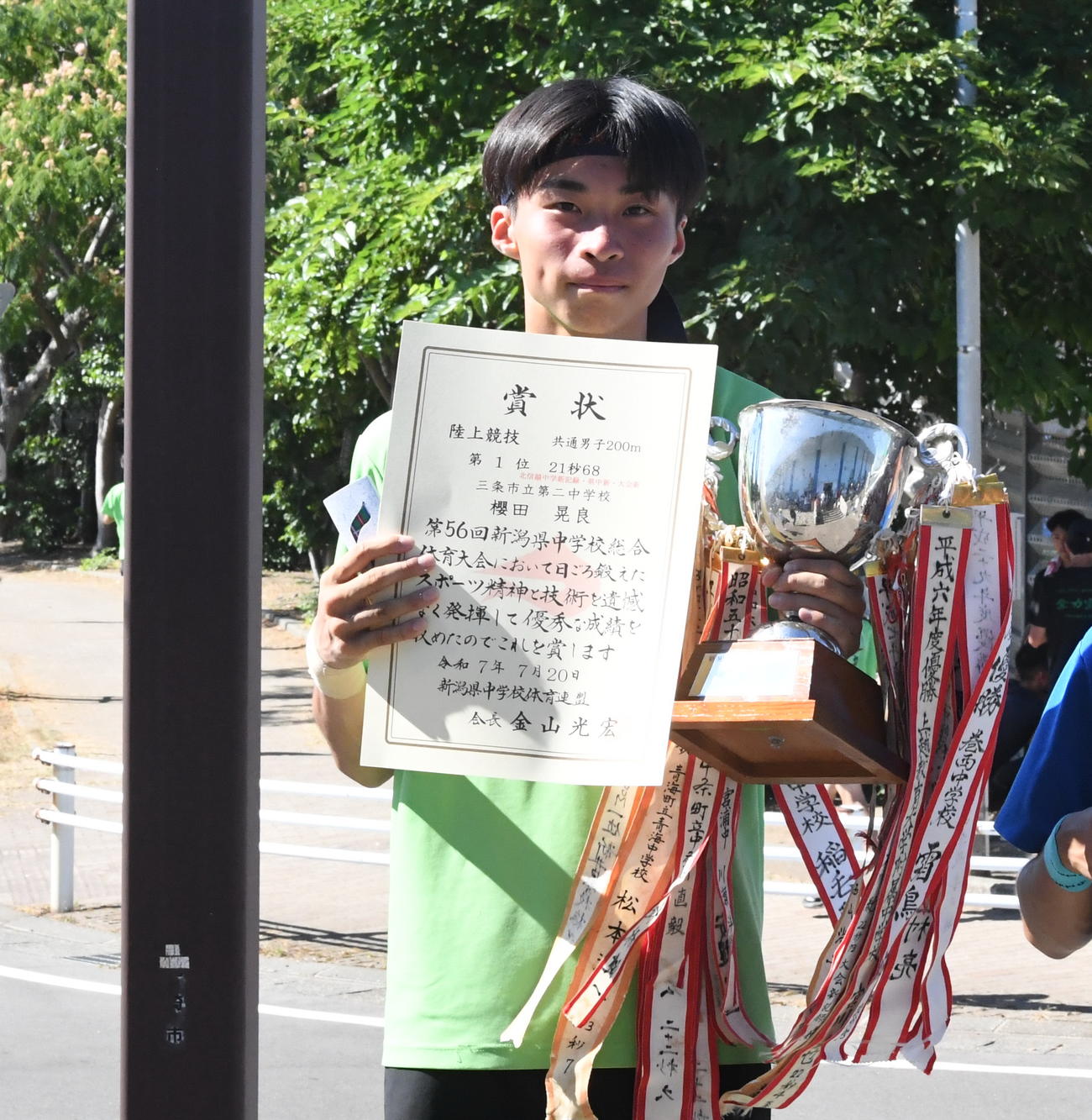 北信越新、新潟県中学新、大会新で男子200メートルを制した三条二中・桜田（撮影・小林忠）