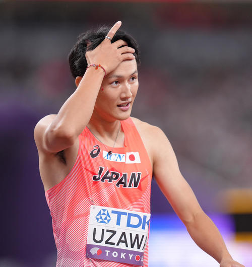 男子200メートル準決勝でゴールし渋い顔を見せる鵜沢（撮影・足立雅史）