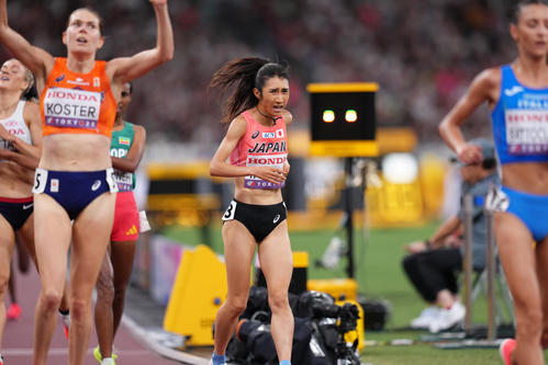 女子5000メートル予選　ゴールする田中（撮影・足立雅史）
