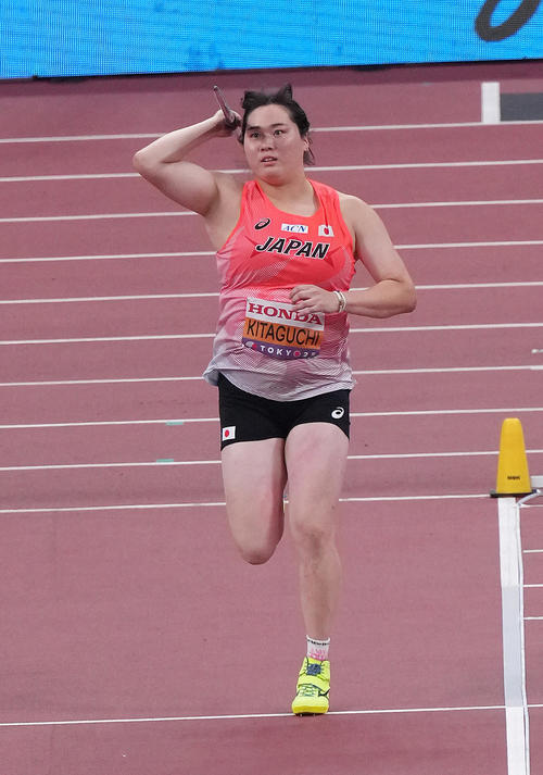 女子やり投げ予選　1回目の投てきに臨む北口（撮影・足立雅史）