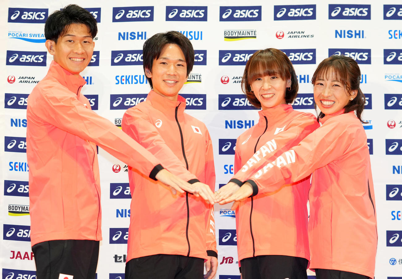 近藤亮太、吉田祐也、安藤友香、小林香菜（2025年3月）