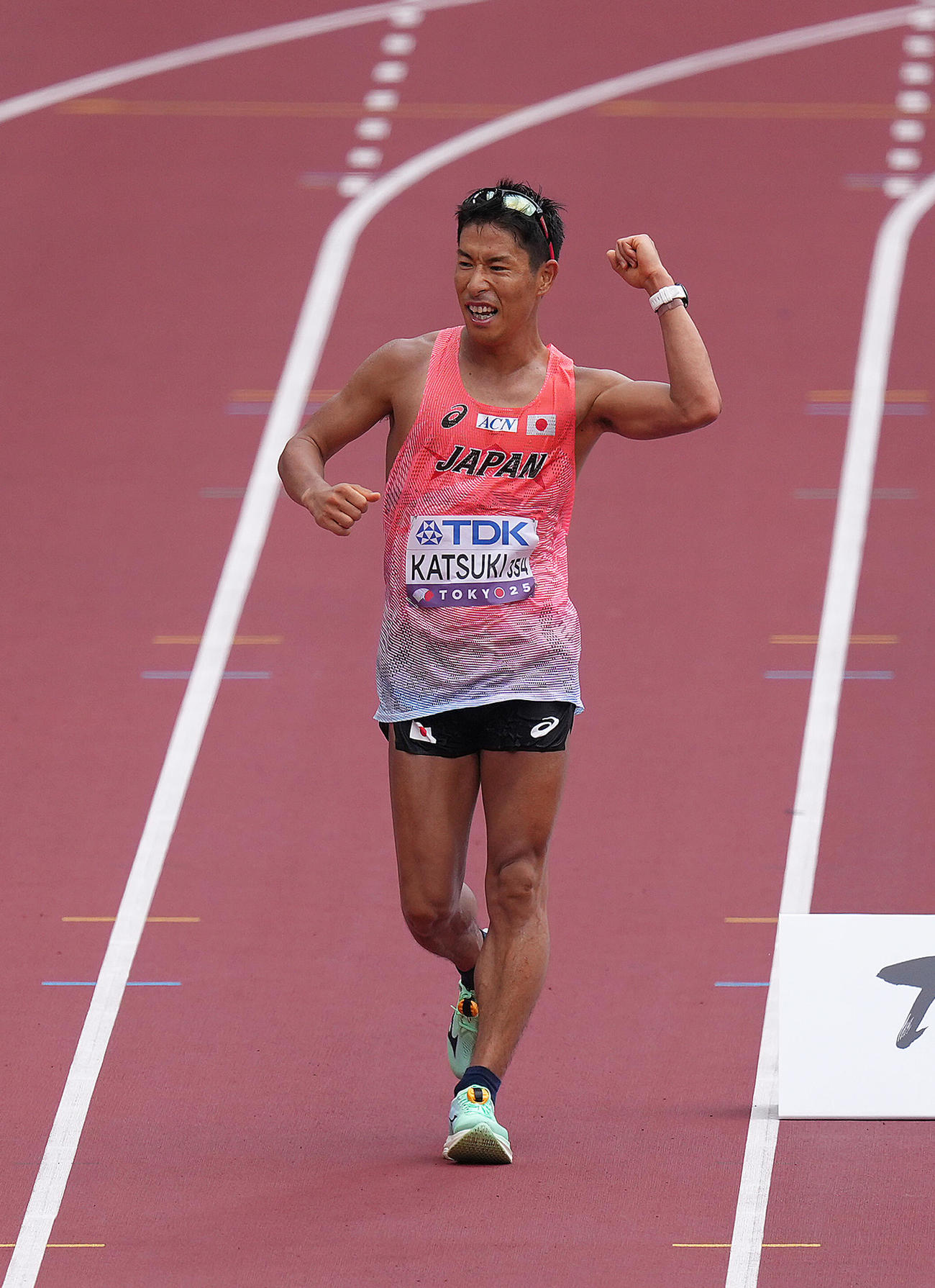 男子35キロ競歩決勝で銅メダルを獲得した勝木（撮影・足立雅史）