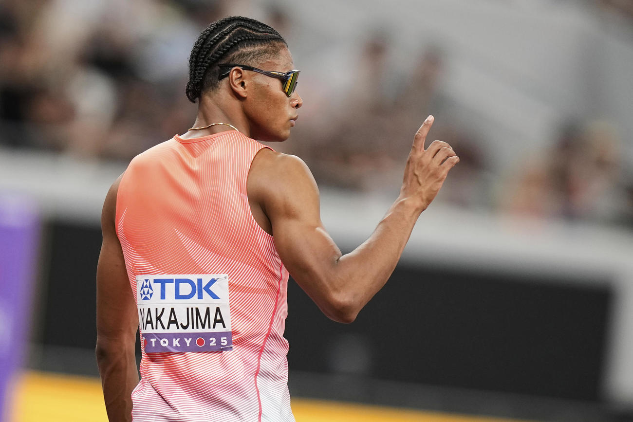 男子400m予選　2組2位で準決勝進出の中島佑気ジョセフ（AP）