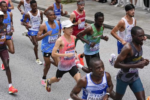 世界陸上】ケニア選手が苦悶の表情…まさか急失速 川内優輝は「給水が