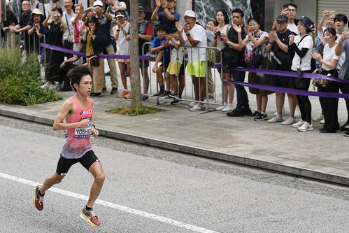 世界陸上】ケニア選手が苦悶の表情…まさか急失速 川内優輝は「給水が