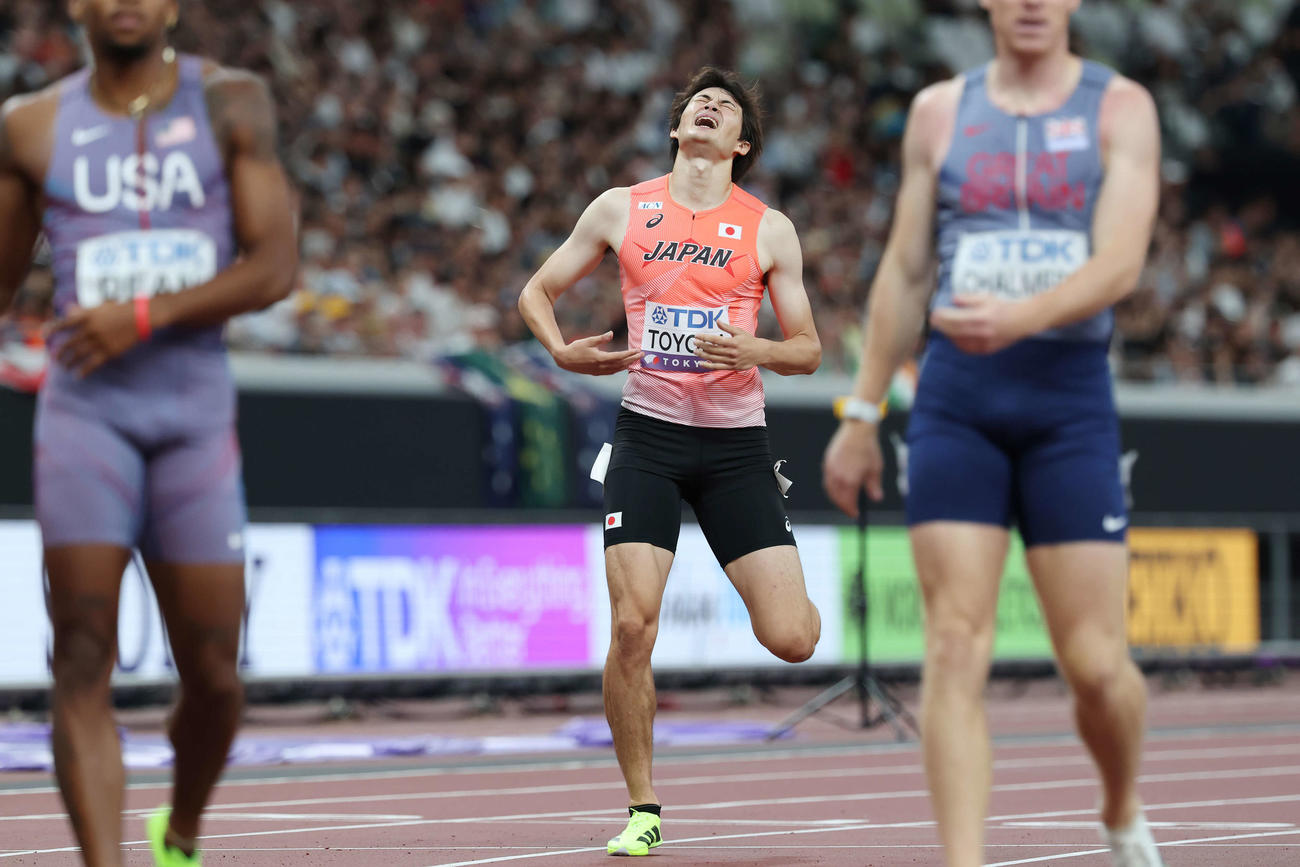 男子400メートル障害予選　予選敗退となった豊田（撮影・宮地輝）