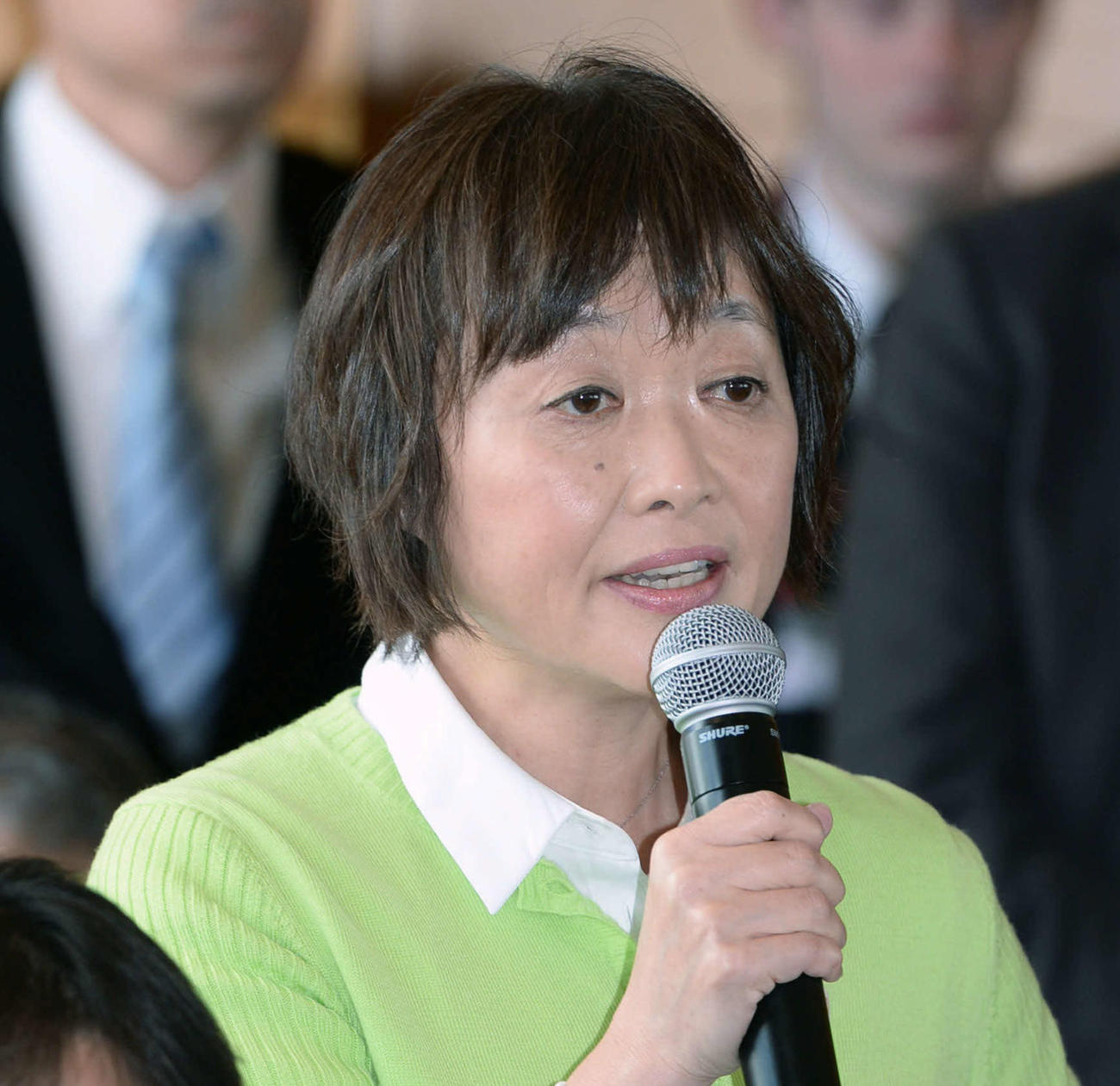 世界陸上マラソン代表発表会見で、選考に疑問を呈する増田明美さん