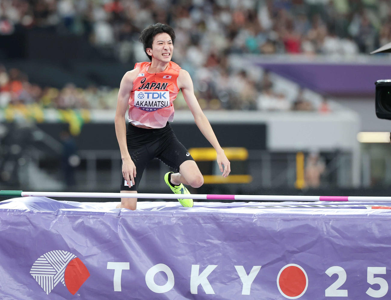 男子走り高跳び決勝　2メートル28をクリアできなかった赤松（撮影・宮地輝）