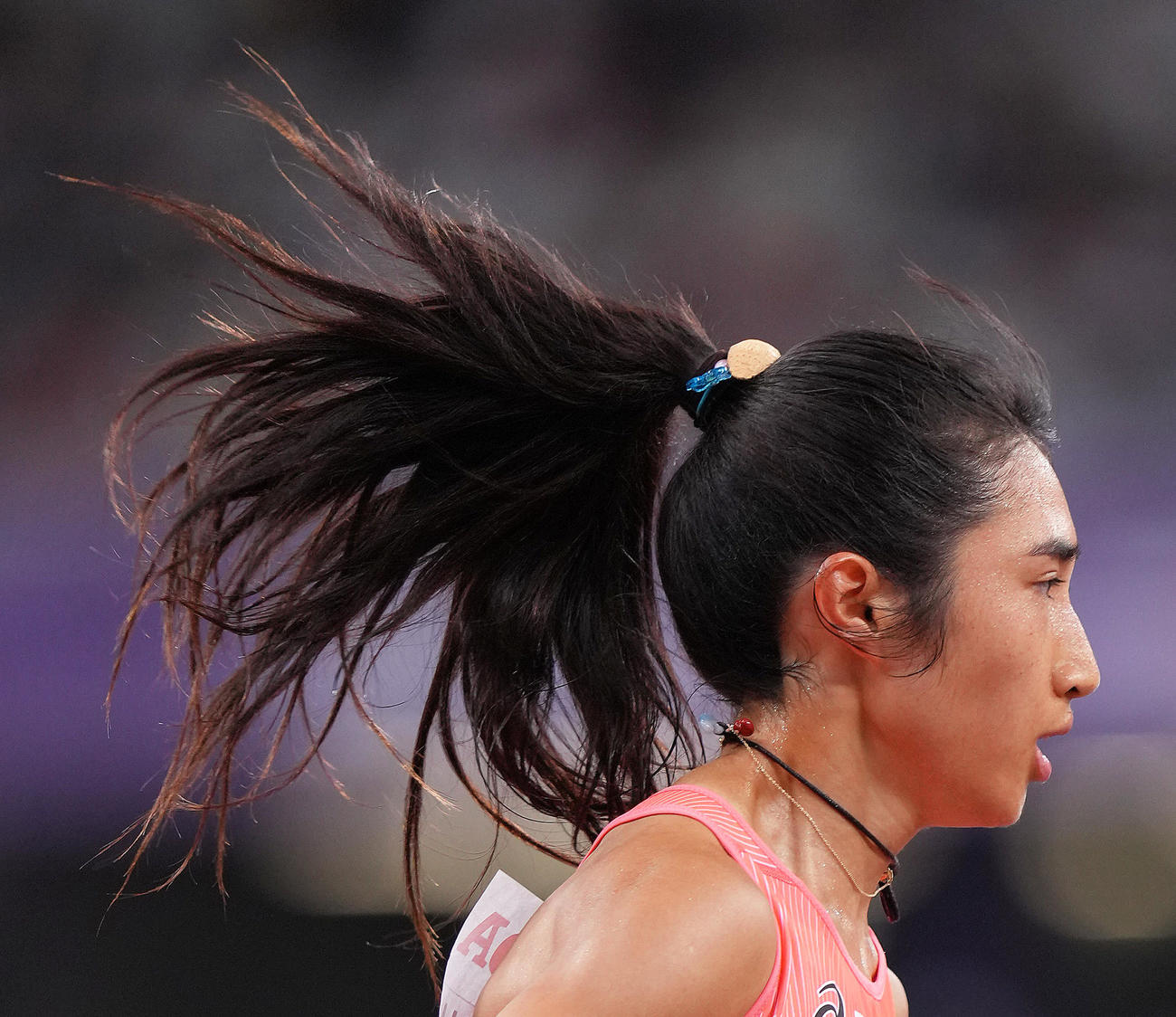 女子5000メートル予選　力走する田中（撮影・足立雅史）