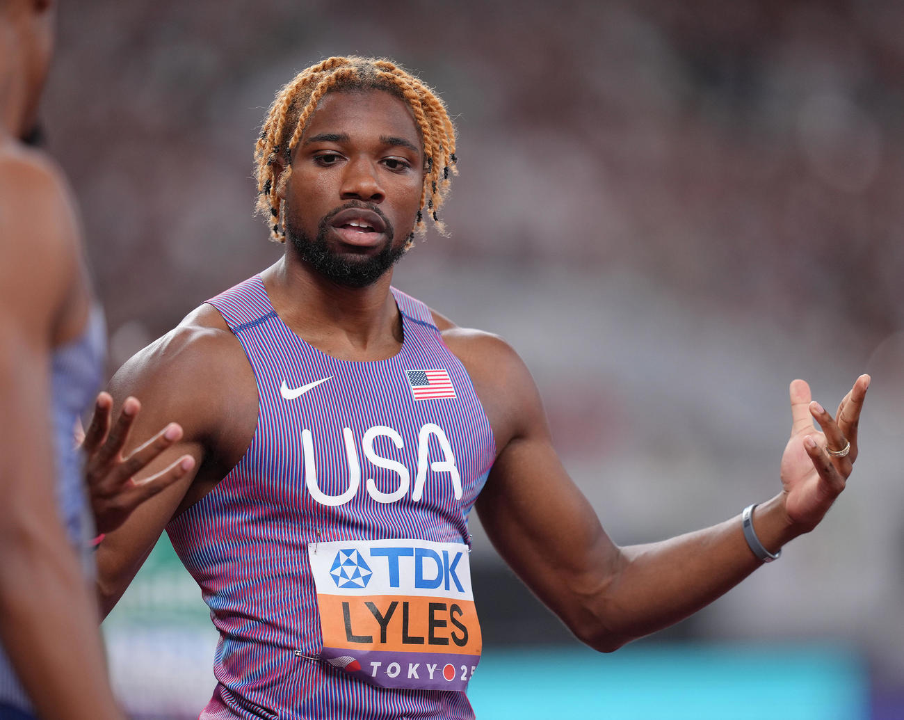 男子200メートル準決勝　決勝進出を決めた米国のライルズ（撮影・足立雅史）