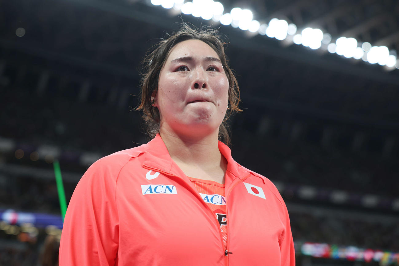 女子やり投げ予選　3投目を終え、決勝進出記録に届かず厳しい表情の北口（撮影・宮地輝）