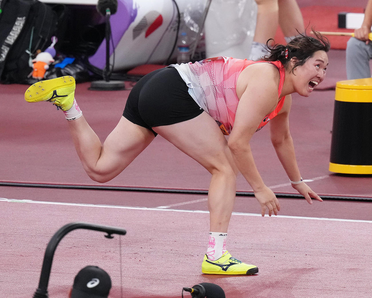 女子やり投げ予選　3回目の投てきに臨む北口（撮影・足立雅史）