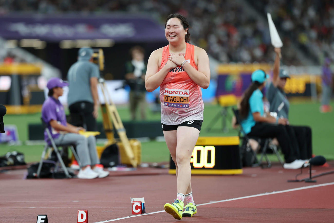 女子やり投げ予選　1投目を終えた北口（撮影・宮地輝）