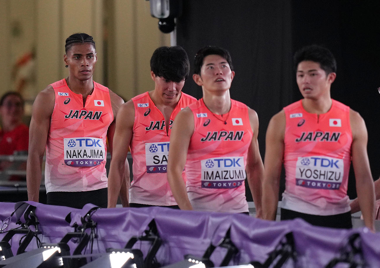1600メートルリレー予選敗退となった日本。左から中島、佐藤、今泉、吉津（撮影・足立雅史）
