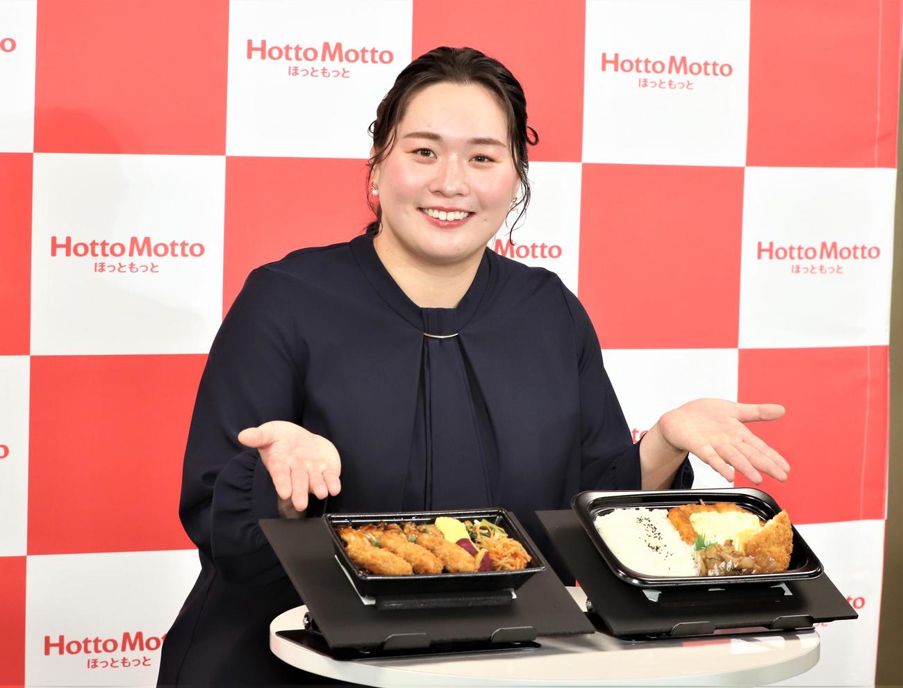 「ほっともっと」の10月新商品発表会に出席した陸上女子やり投げの北口（撮影・藤塚大輔）