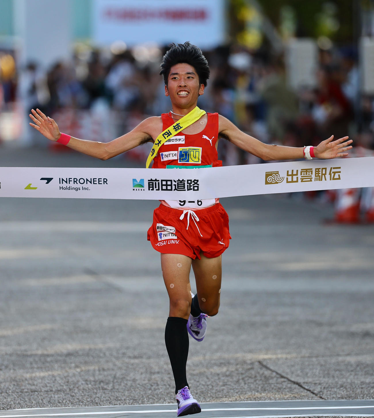 6位でゴールする城西大アンカーの斎藤（撮影・藤尾明華）