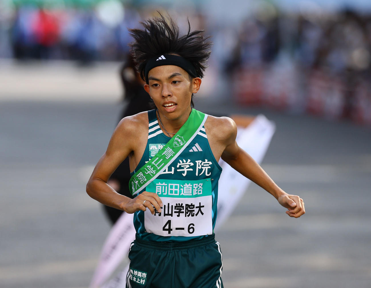 7位でゴールする青学大アンカーの黒田（撮影・藤尾明華）