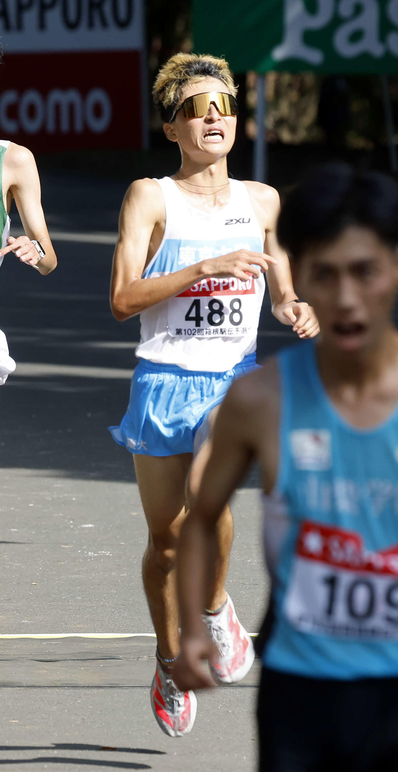 第102回箱根駅伝予選会　ゴールする東大・秋吉（撮影・山本朝陽）