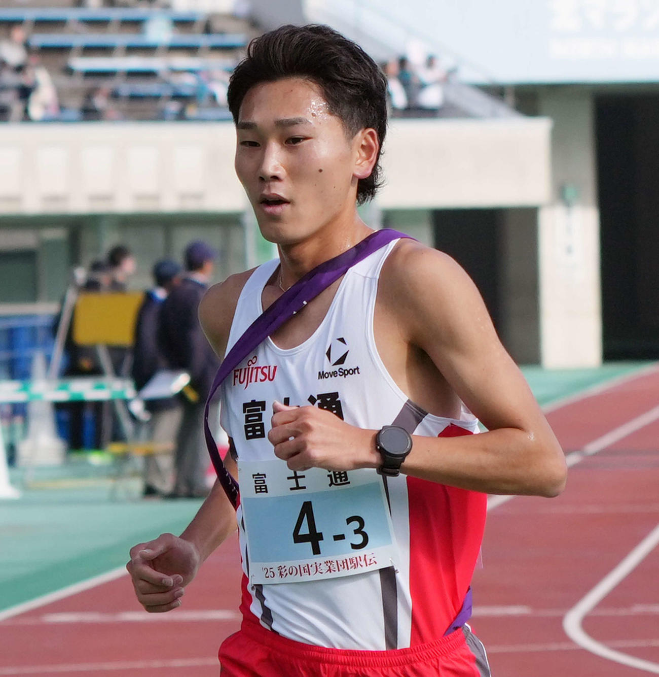 力走する3区富士通・篠原倖太朗（撮影・小島史椰）