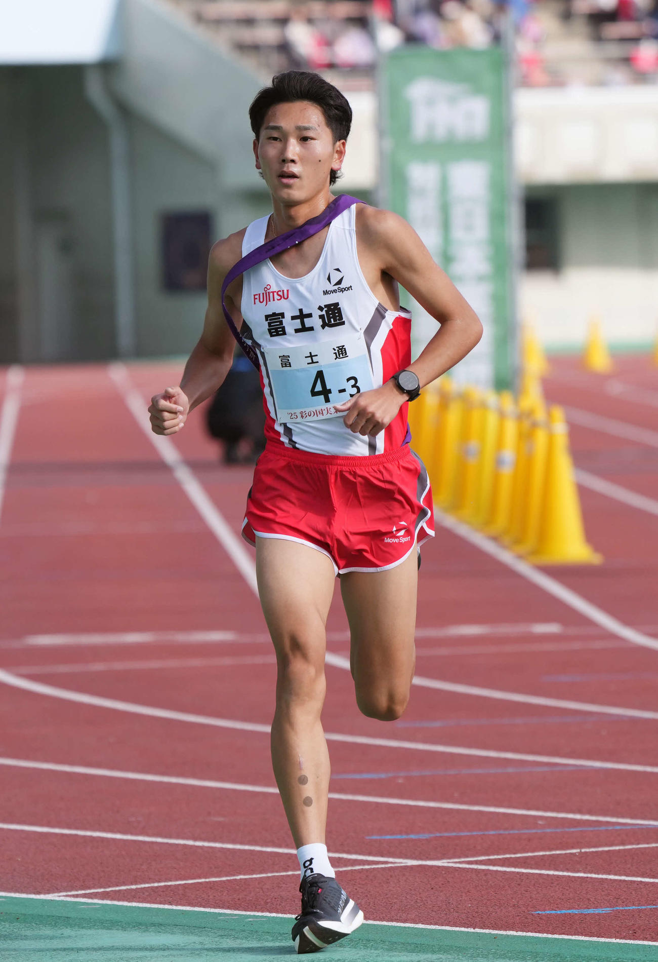 力走する3区富士通・篠原倖太朗（撮影・小島史椰）