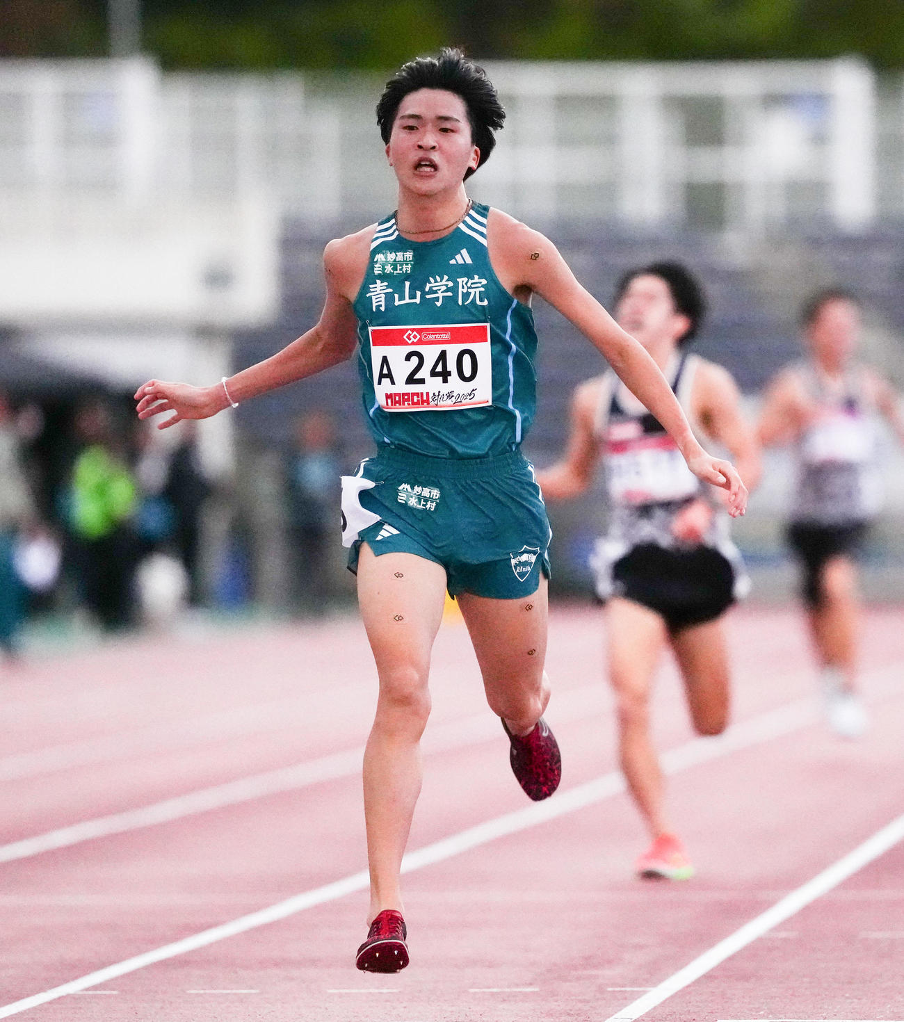 MARCH対抗戦　1組トップでゴールした青学大・田中（撮影・鈴木みどり）