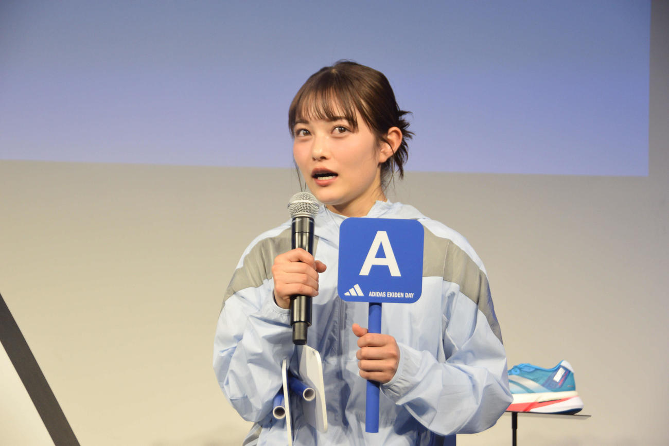 アンバサダーとして登壇した井上咲楽（撮影・泉光太郎）