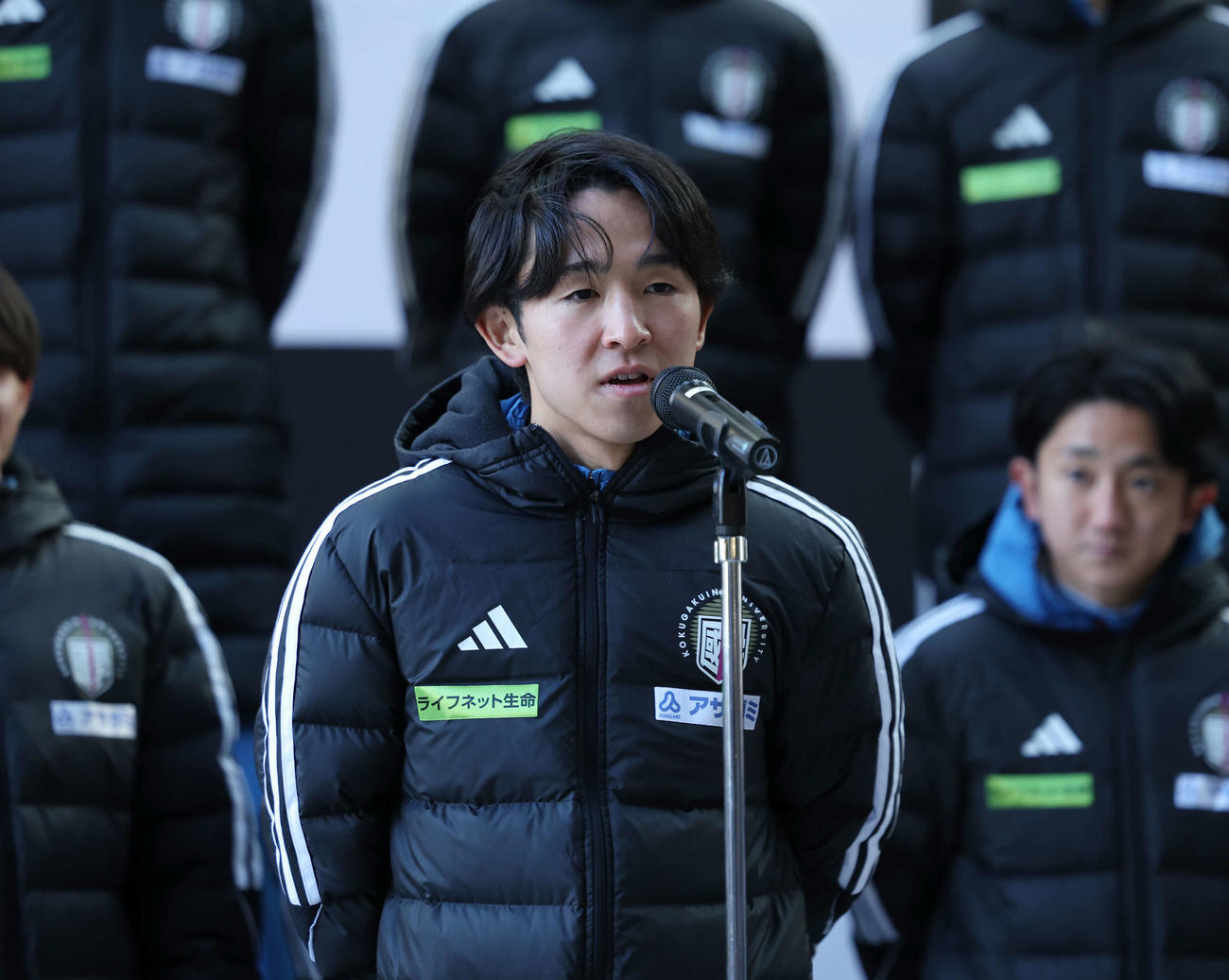 壮行会で話をする国学院大・鼻野木（撮影・増田悦実）